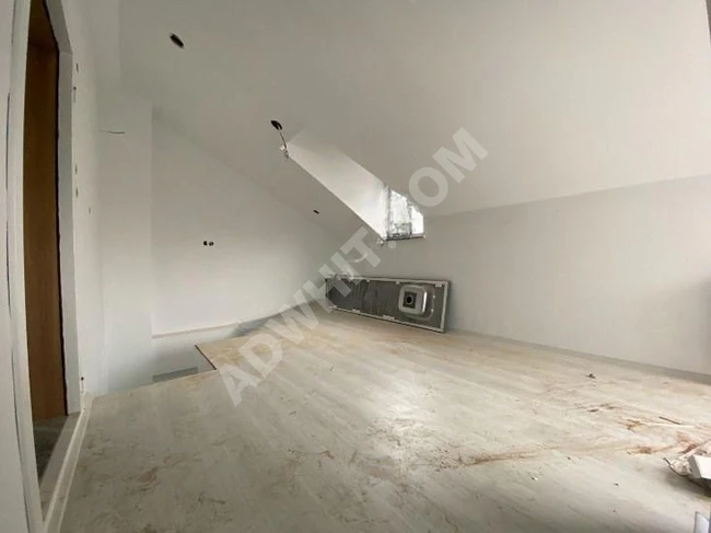 Duplex apartment 4+1 in a building two years old, with an area of 170 square meters, located on ŞİRİNEVLER Street - MAHMUTBEY - from PAŞA EMLAK