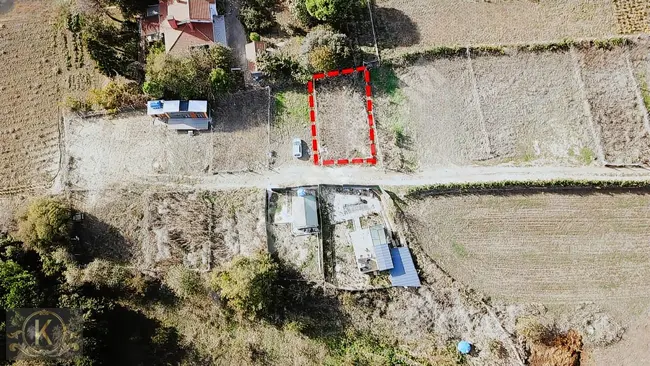 2,5 Kat Konut İmar Planları İçinde Etrafı Çevrili 250 m2 Arsamız