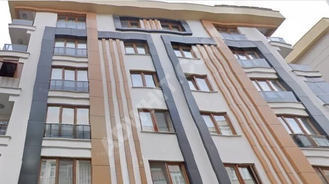 Apartment for sale on the fourth floor in a 6-year-old building with an elevator - from PAŞA EMLAK