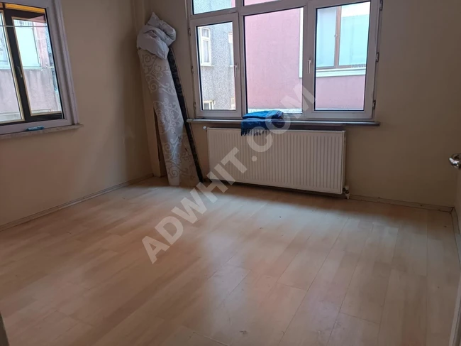 B.EVLERDE MERKEZİ KONUMDA METROBÜSE 9 DK 2+1 TEMİZ DAİRE