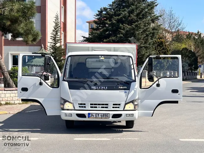 2008 ISUZU NKR WIDE small truck with open wooden box, new original tires