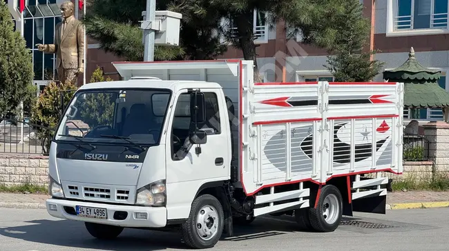 2008 ISUZU NKR WIDE small truck with open wooden box, new original tires