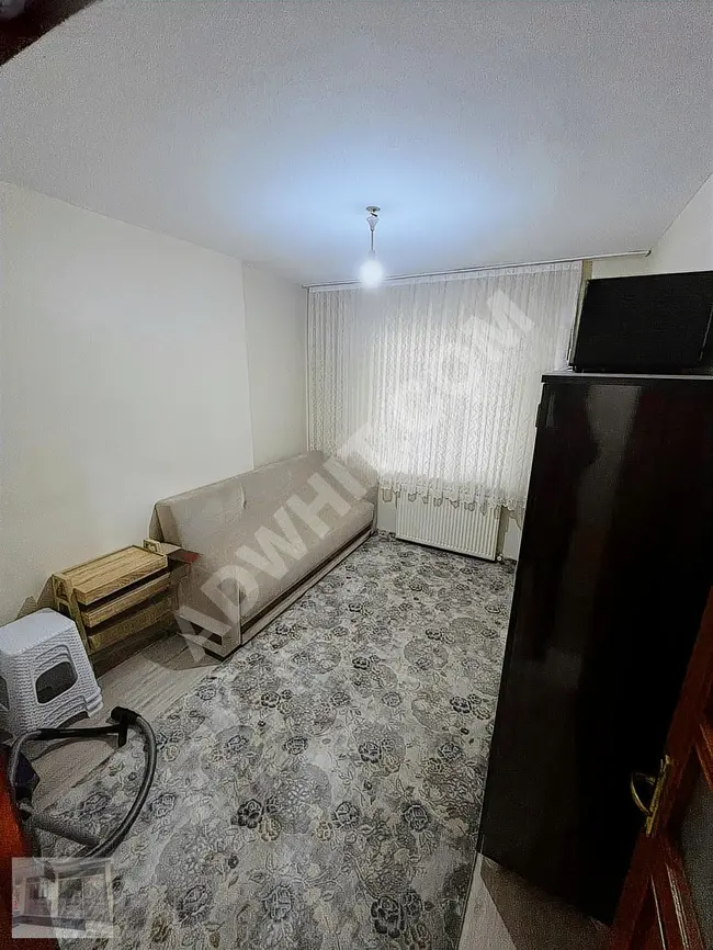 BAĞCILAR GÜNEŞLİ MAH ARA KAT 3+1 SATILIK DAİRE