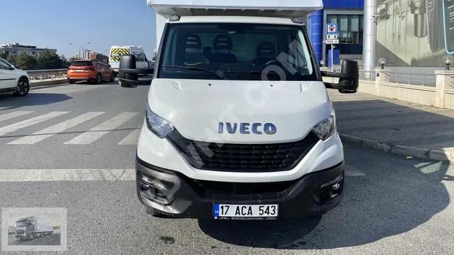 شاحنة IVECO DALY بصندوق مغطى بمشمع، 4100 طويل الشاسيه مع مكيف هواء في الكابينة