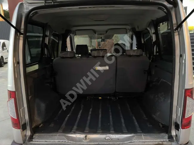 سيارة FORD TOURNEO CONNECT 1.8 TDCİ موديل 2013 بقوة 75 حصان