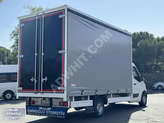 RENAULT MASTER truck box, 2016 model with long chassis - the only box on display