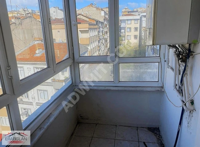 ERARSLANDAN CADDE ÜZERİNDE 2+1DAİRE 85M2 KAT5 KOMBİLİ BOŞ DAİRE