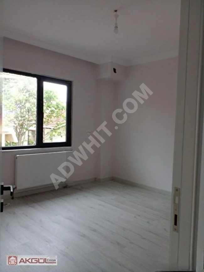 SİLİVRİ PARKÖYDE 3 KATLI  8+1 300 M2 SIFIR SATILIK MUHTEŞEM SIFIR KREDİLİ OTOPARKLI VİLLA