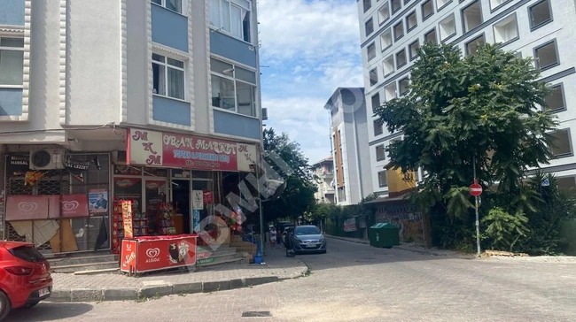 Shop with a storage for sale with an area of 200 square meters with 3 open fronts and located 200 meters from BAHÇELİEVLER government hospital - from ERARSLAN EMLAK