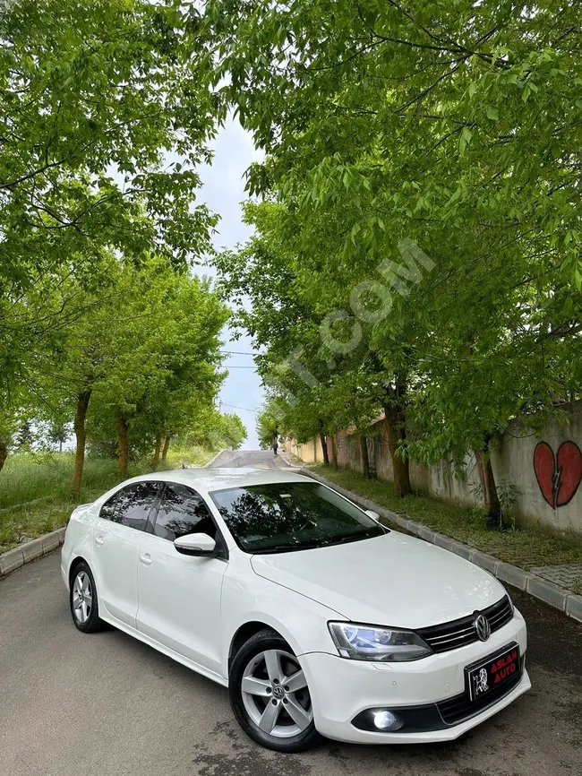 2013 1.2 TSI DERİ KOLTUKLU KUSURSUZ VOLKSWAGEN JETTA