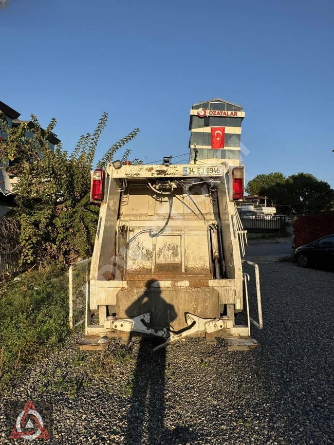 Garbage truck box ISUZU NPR