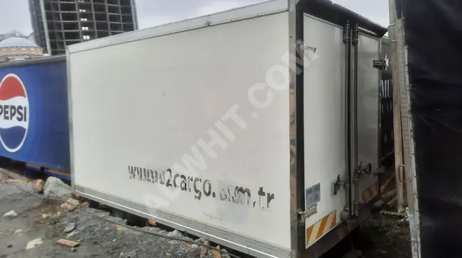 For sale: truck boxes with side doors for music - Shawarma businesses