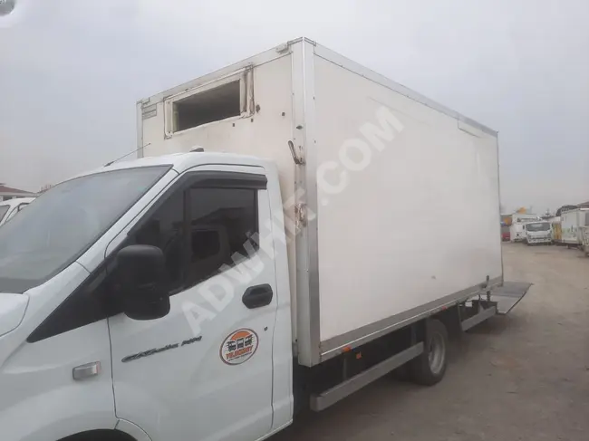 For sale: truck boxes with side doors for music - Shawarma businesses