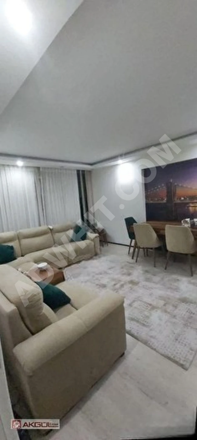 BAHÇELİEVLER SOĞANLI MEYDAN YAKINI 3+1 DEN 2+1 E ÇEVRİLMİŞ 130 M2 4.KAT KREDİYE UYGUN SATILIK DAİRE.