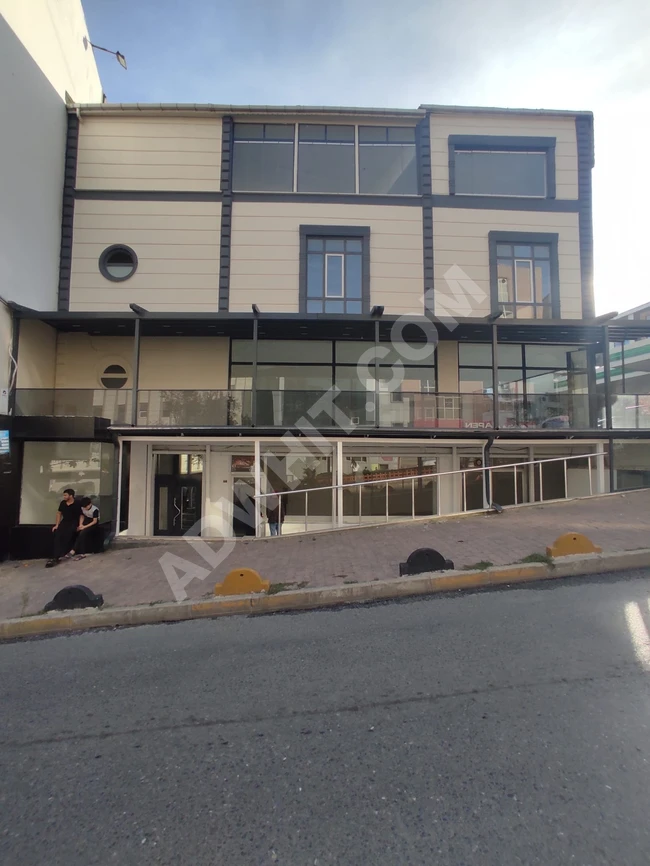 Plaza for sale consisting of 4 floors, 7 years old, in KOCASİNAN, BAHÇELİEVLER area