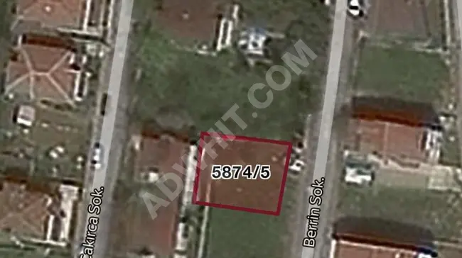 Land for sale suitable for construction, with an area of 234 square meters, in a good location in the center of SİLİVRİ