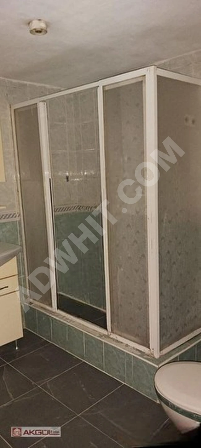 3+1 Apartment for rent with an area of 110 m2, high entry in BAHÇELİEVLER SOĞANLI