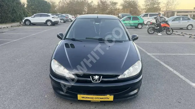 سيارة Peugeot موديل 2006 مع إمكانية القرض لكامل المبلغ