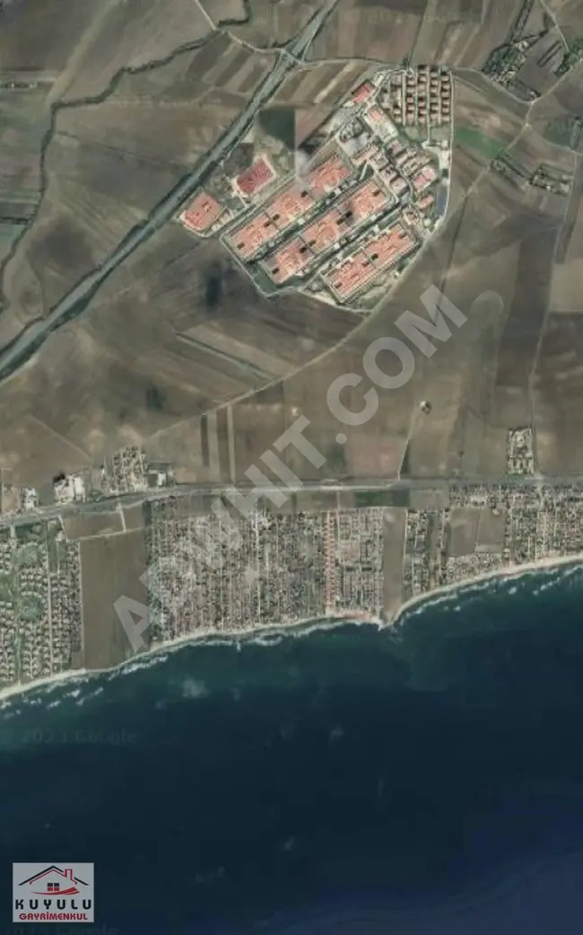 Wonderful land by the sea suitable for building 150 villas in SİLİVRİ