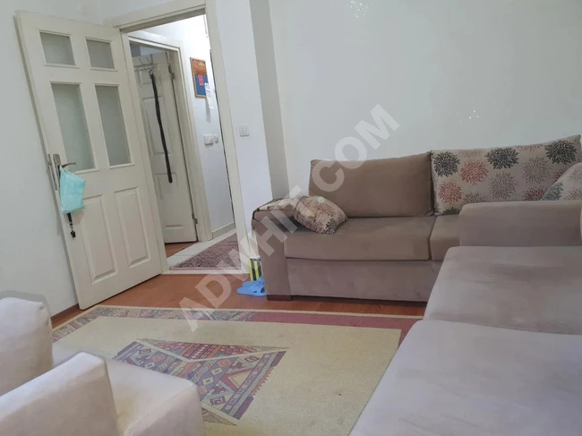 1+1 apartment with a separate kitchen for sale in the ÜMRANİYE İSTİKLAL area.