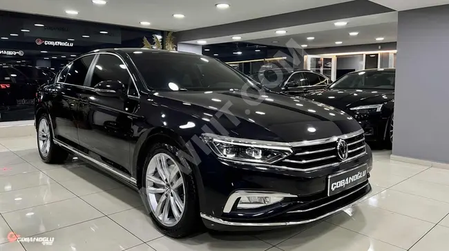 VOLKSWAGEN  PASSAT  2.0 TDI ELEGANCE 2021 - بدون عيوب , مقاعد جلد بلون بني , جنوط 18 بوصة , كاميرا رؤية خلفية