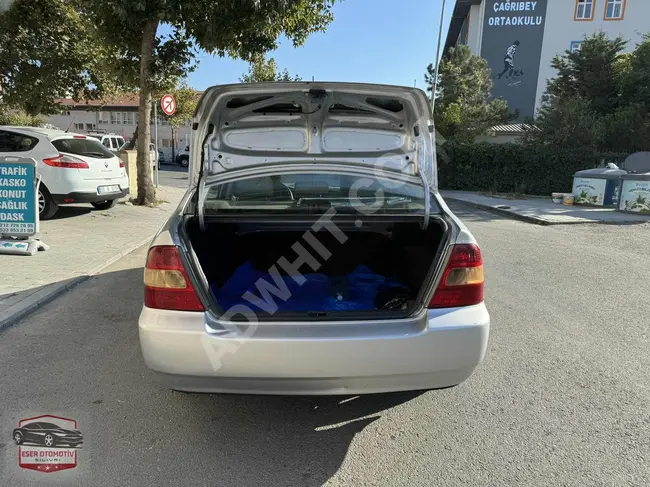 سيارة TOYOTA COROLLA 1.6 VVTİ TERRA موديل2002 عداد 231.000   كم - سيارة عائلية