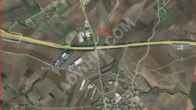 Land for sale with an area of 4262 square meters facing the asphalt-paved road - by AVRUPA GAYRİMENKUL