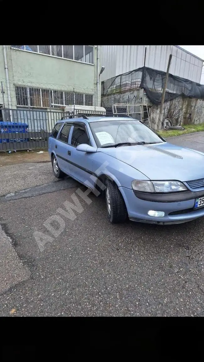 Opel Vectra Model 1998 - the car is clean and maintained