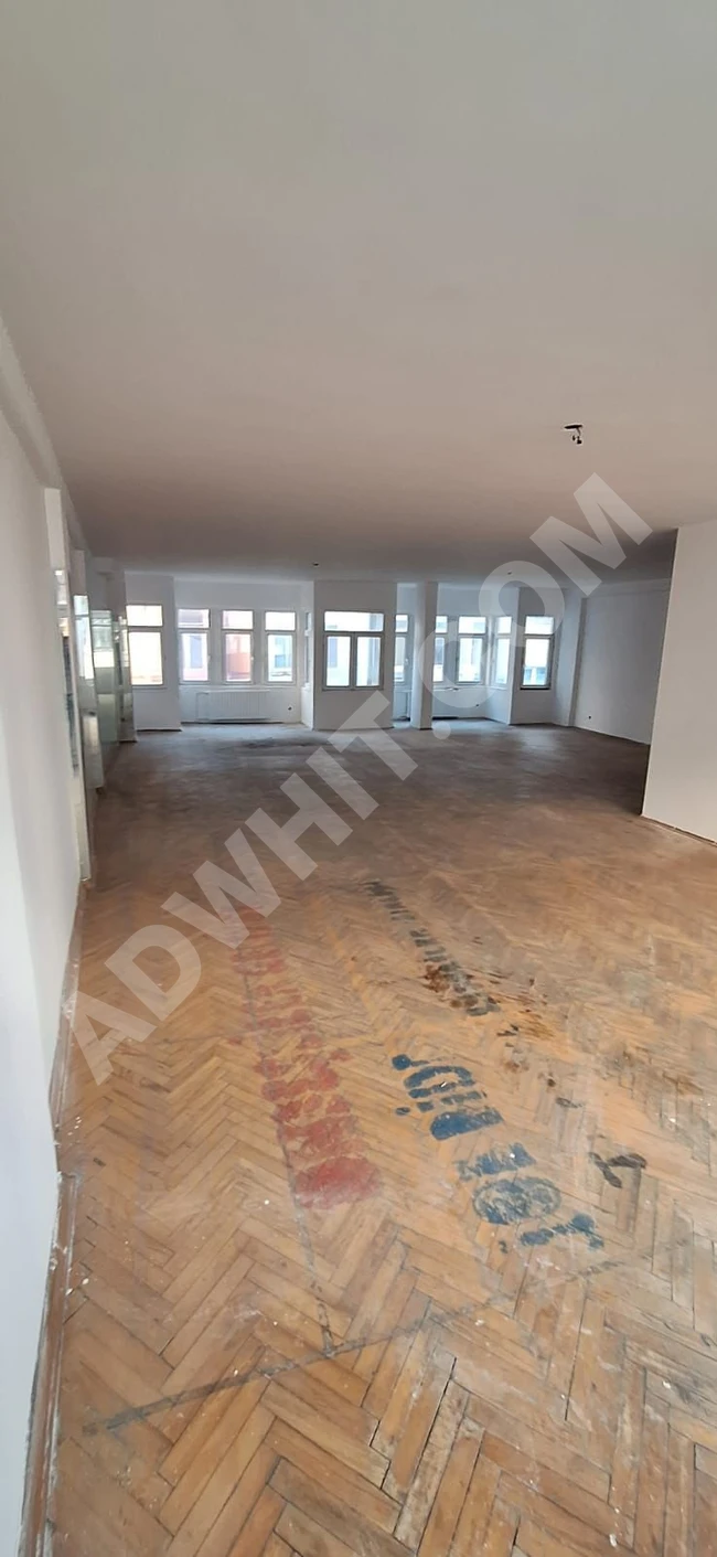 Building for sale in an excellent location, just one minute away from Taksim Square