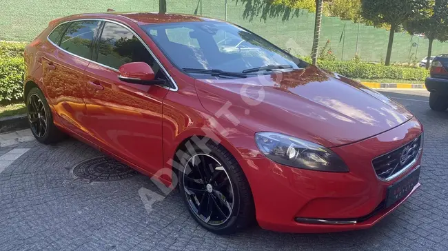 "UNIVERSAL MOTORS" 2015 VOLVO V40 1.6D D2 ADVANCE OTOMATIK