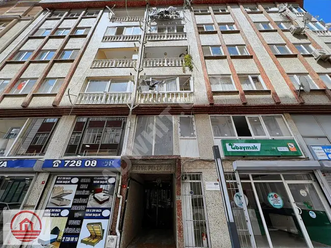 SİLİVRİ MERKEZİ KONUMDA CADDE CEPHELİ ASANSÖRLÜ 3+1 DAİRE