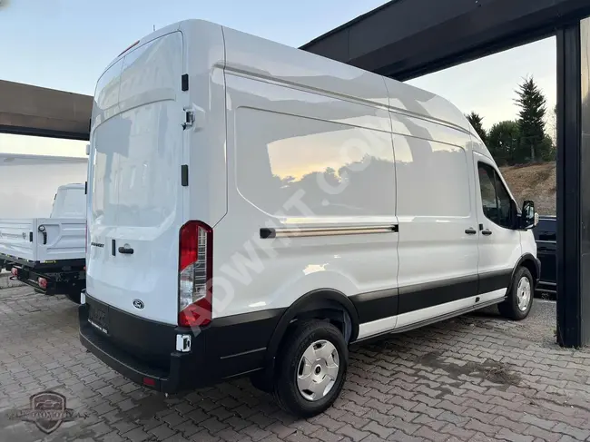 FORD TRANSIT Model 2024, 12.4 m³ Digital Screen Rear Wheel Drive Invoice 20%