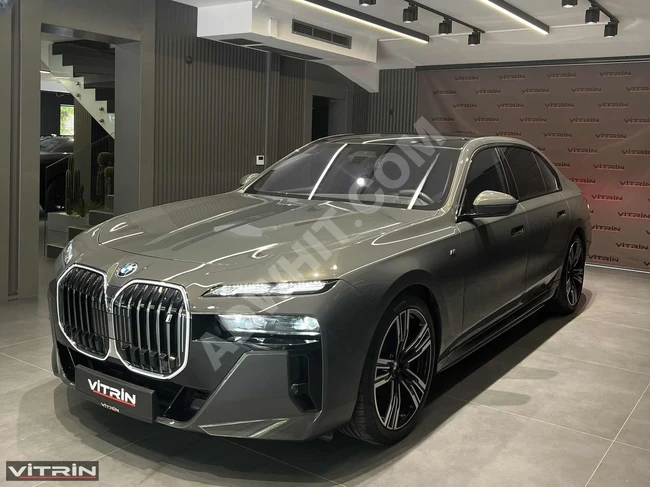 VİTRİN 2023 BMW İ7 xDrive60 M EXCELLENCE-HEAD UP-ARKA AKS-BAYİ-