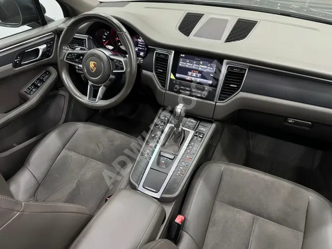 PORSCHE MACAN 2.0 TURBO car model 2017 - 237 horsepower - distance 55,000 km - from the dealer