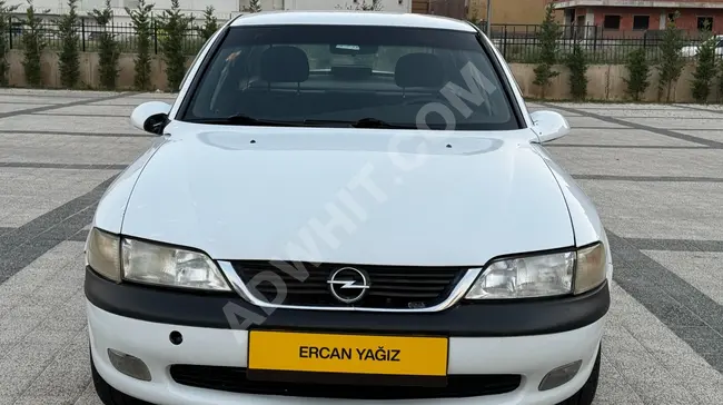 سيارة OPEL VECTRA 2,0 GLS موديل 1998 - سيارة عائلية نظيفة  - مسافة 300,000 كم - بقوة 136 حصان