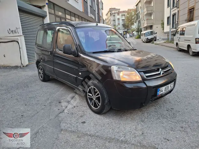 Citroën BERLINGO model 2004 licensed, double sliding doors, credit card accepted