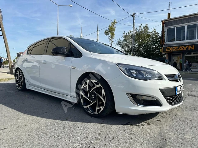 سيارة OPEL ASTRA 1.4 T موديل 2013 - بقوة 140 حصان