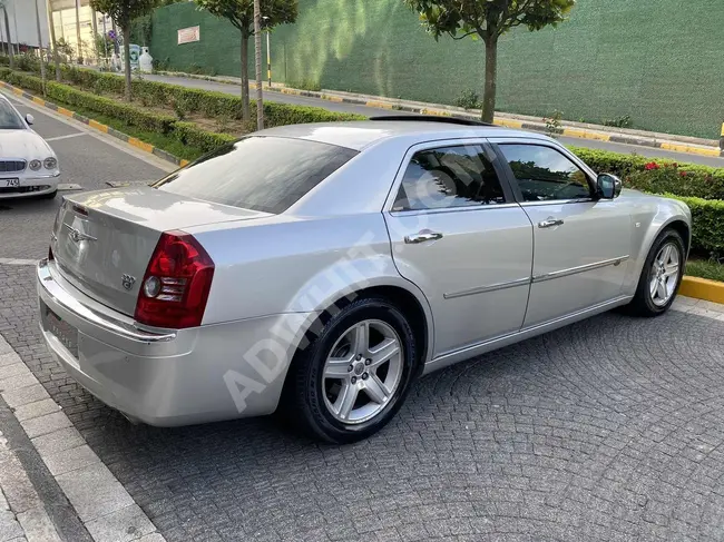 CHRYSLER 300C 3.0 CRD car model 2010 automatic for sale from UNIVERSAL MOTORS