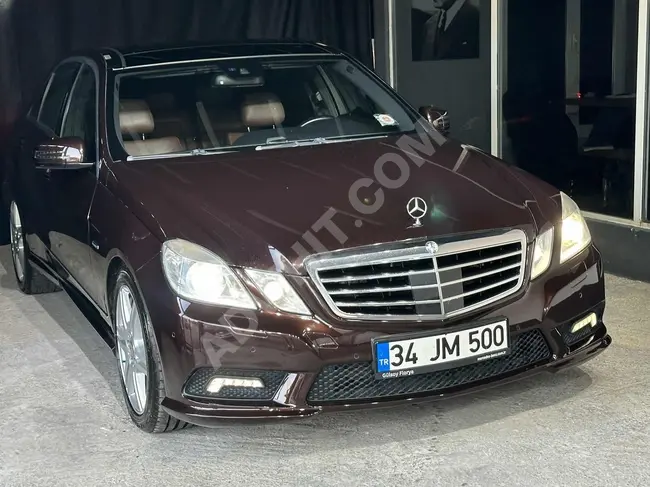 من المالك الأول MERCEDES   E350 4MATIC AMG + PREMIUM موديل 2010 مع إضافات استثنائية