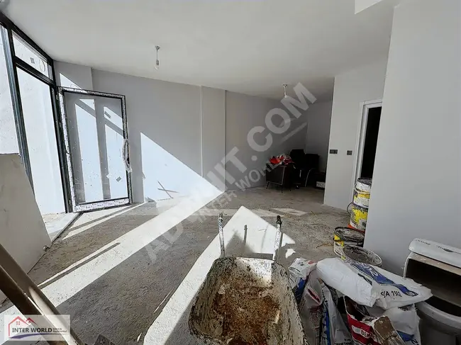 Inter World Şerifali Cadde üzeri Depolu 150 m² Satılık Dükkan