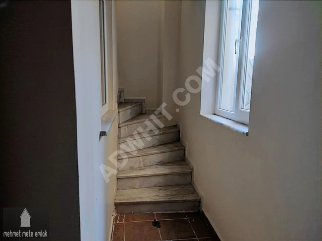 Reverse duplex apartment 1+1 for rent near Çakmak Metro in Ümraniye