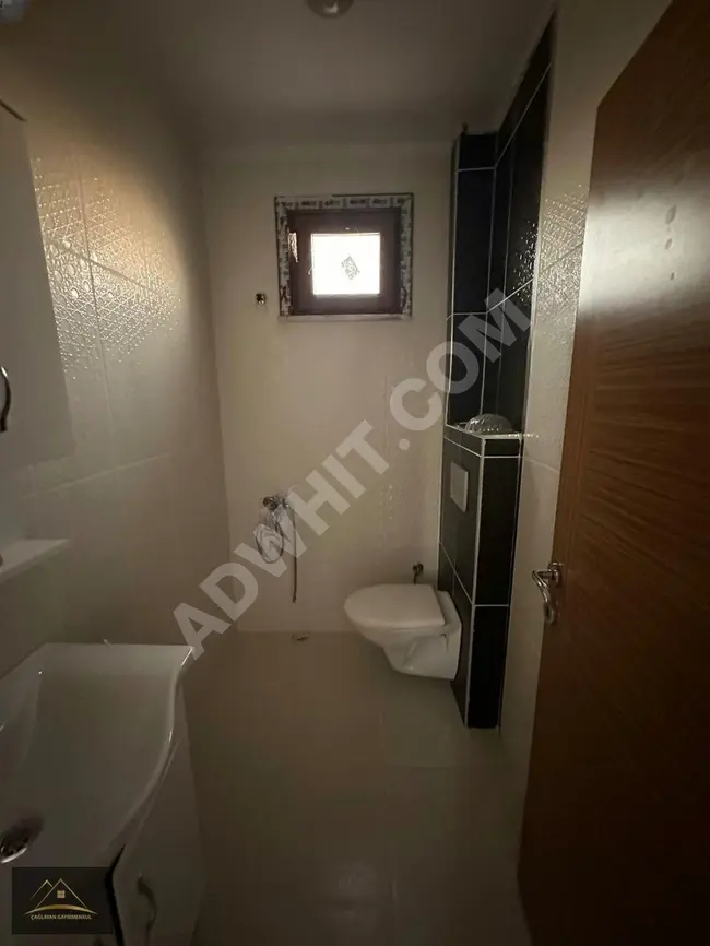 Apartment for rent 2+1 in EKŞİOĞLU neighborhood in ÇEKMEKÖY on the main road