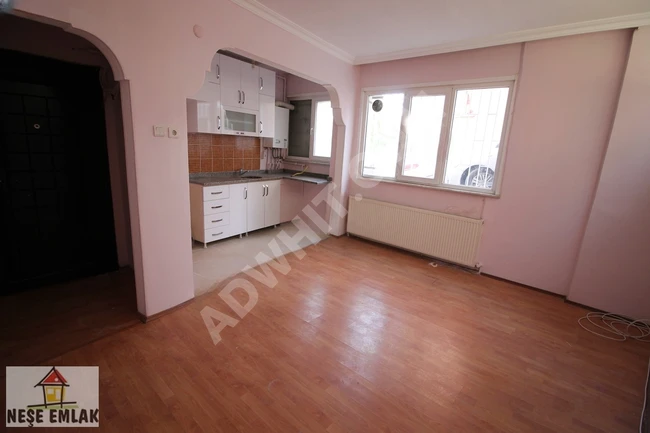 Ground floor apartment 2+1 in ÜSKÜDAR, walking distance to MARMARAY,