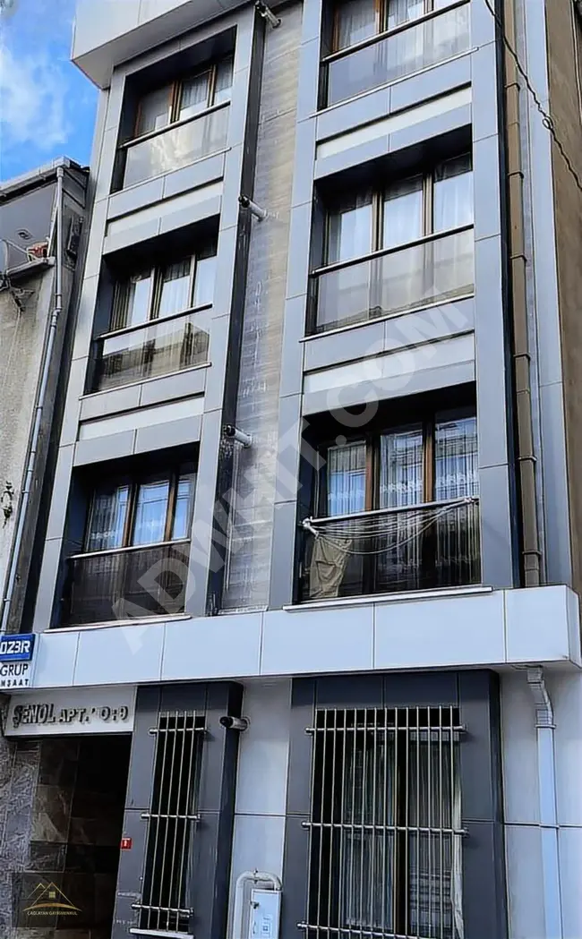 Apartment 2+1 for sale near ZEYNEP KAMİL Hospital in ÜSKÜDAR