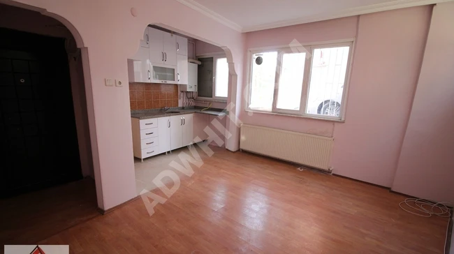 Ground floor apartment 2+1 in ÜSKÜDAR, walking distance to MARMARAY,