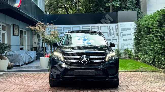 سيارة MERCEDES GLS 350D 4MATIC موديل 2017 - 7 اشخاص - بدون خطأ - من الوكيل