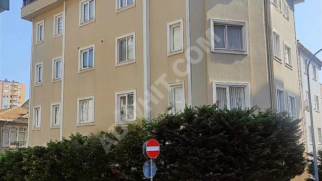 Reverse duplex apartment 1+1 for rent near Çakmak Metro in Ümraniye