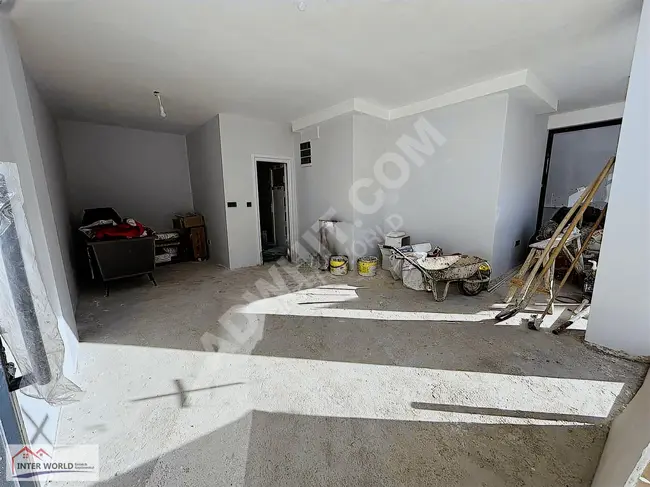 Inter World Şerifali Cadde üzeri Depolu Kiralık 150 m² Dükkan