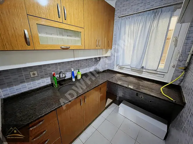 3+1 spacious and clean apartment for rent on the middle floor in the İCADİYE area in ÜSKÜDAR