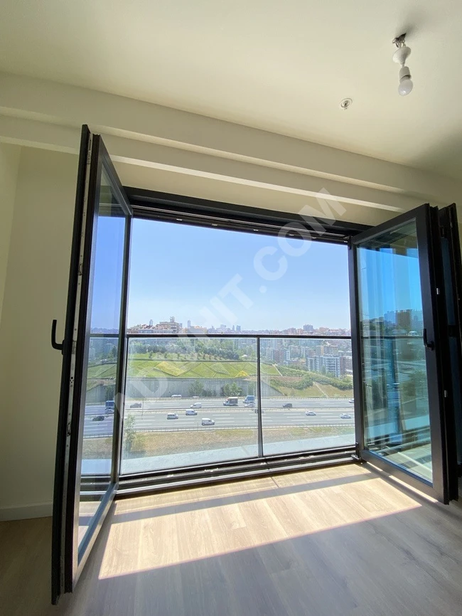 Empty apartment 2+1 with a view of AVANGART İSTANBUL Valley